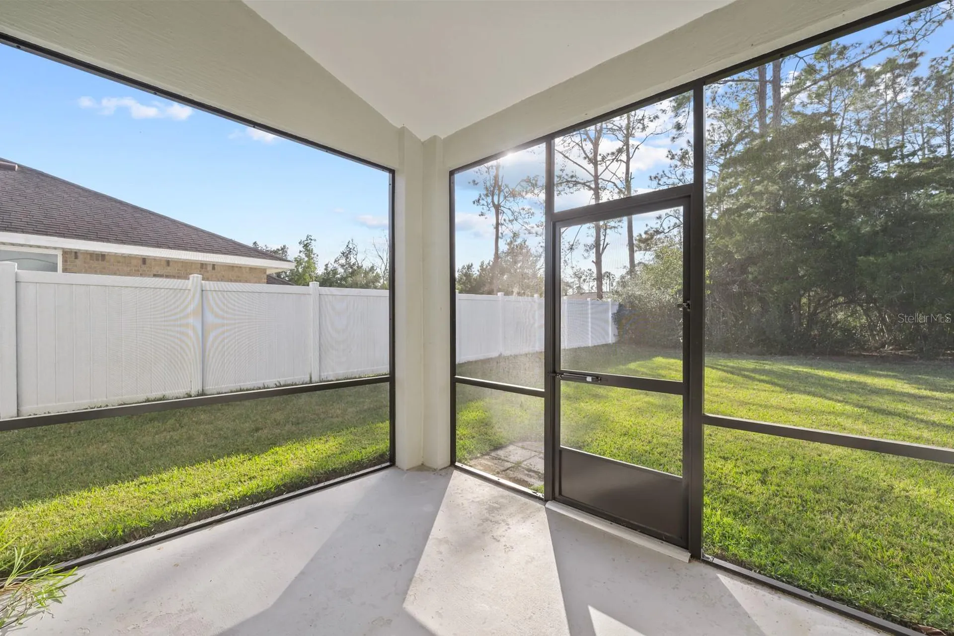 21 Whittingham Lane Palm Coast FL 32164
