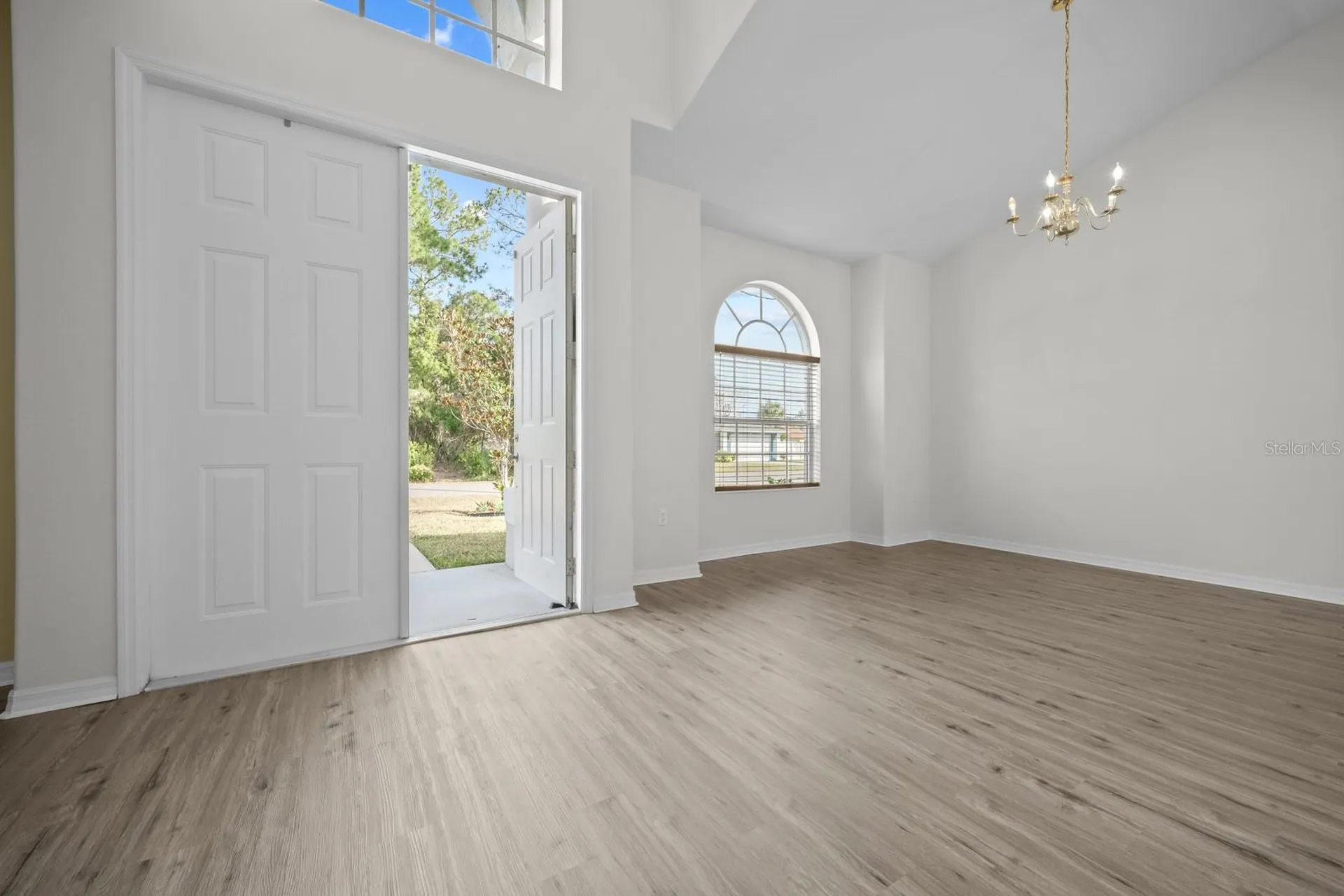 21 Whittingham Lane Palm Coast FL 32164