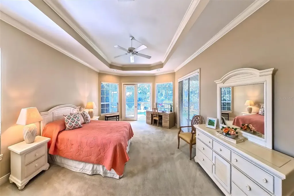 404 Partridge Circle Sarasota FL 34236