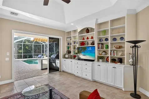 404 Partridge Circle Sarasota FL 34236