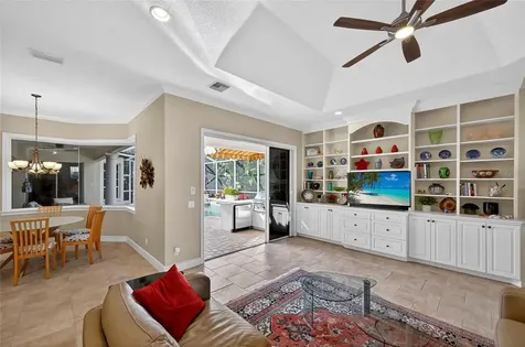 404 Partridge Circle Sarasota FL 34236