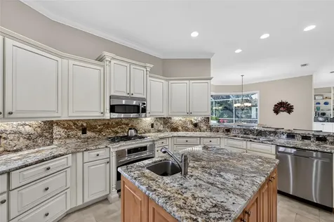 404 Partridge Circle Sarasota FL 34236