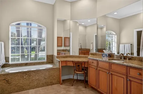 404 Partridge Circle Sarasota FL 34236