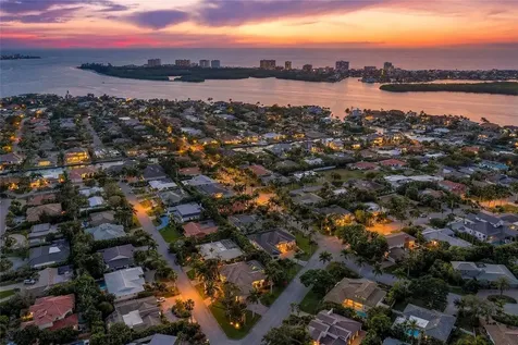 404 Partridge Circle Sarasota FL 34236