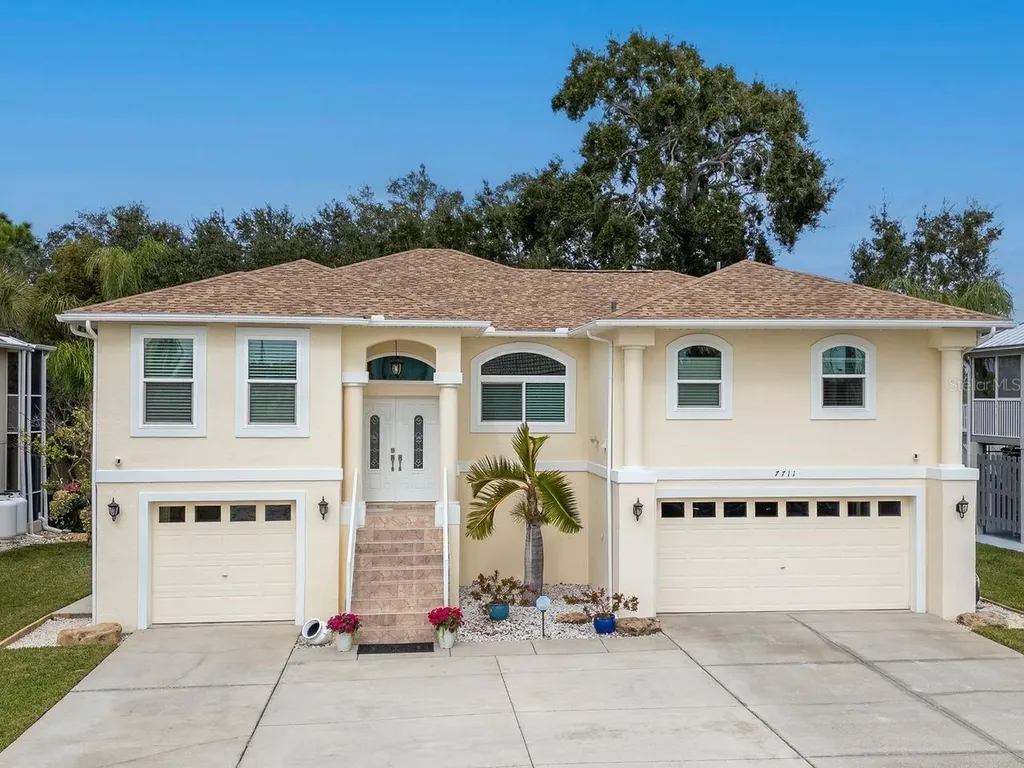7711 Gulf Way Hudson FL 34667