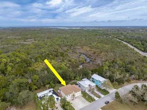 7711 Gulf Way Hudson FL 34667