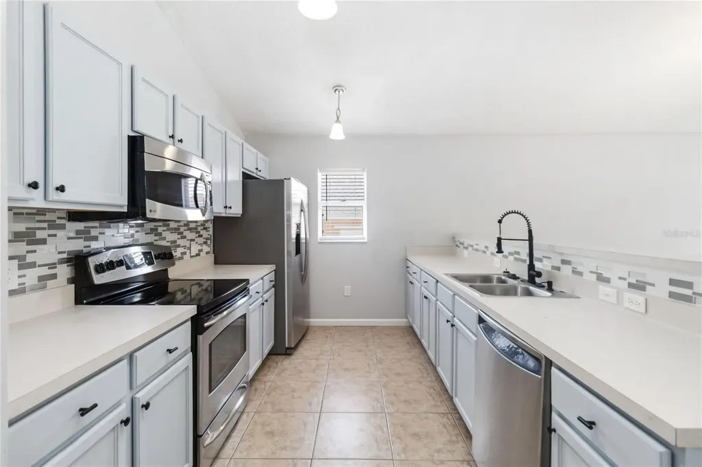2225 Sandridge Circle Eustis FL 32726