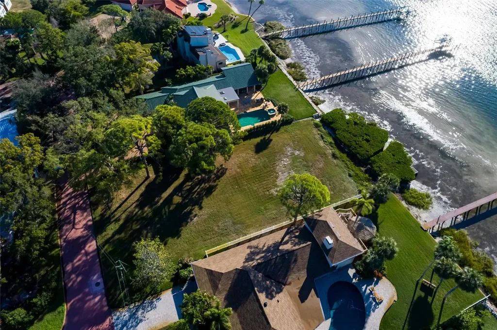 Friendly Way S St Petersburg FL 33705