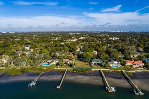 Friendly Way S St Petersburg FL 33705