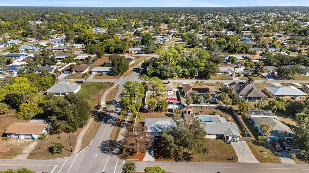 2506 Lakeshore Circle Port Charlotte FL 33952