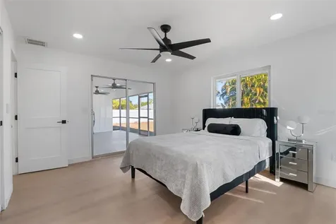 2506 Lakeshore Circle Port Charlotte FL 33952