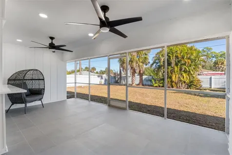 2506 Lakeshore Circle Port Charlotte FL 33952