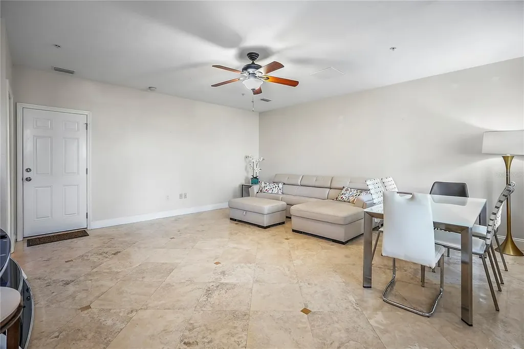 832 Bay Street NE St Petersburg FL 33701