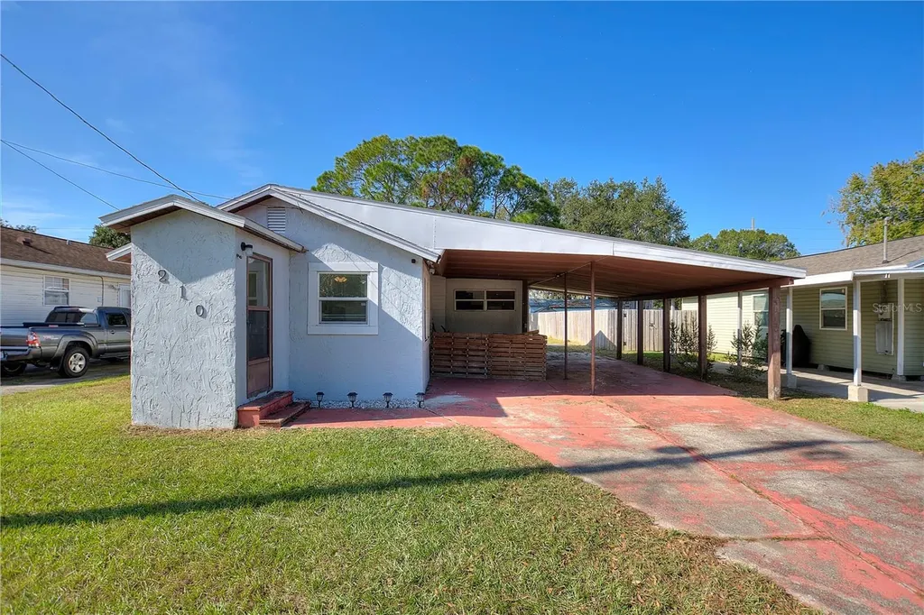 210 Florida Drive Auburndale FL 33823