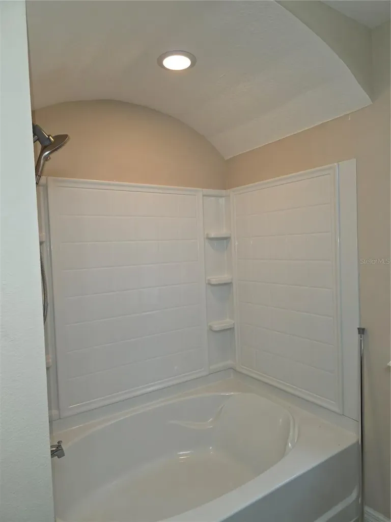 104 Kelly Thomas Way Daytona Beach FL 32124