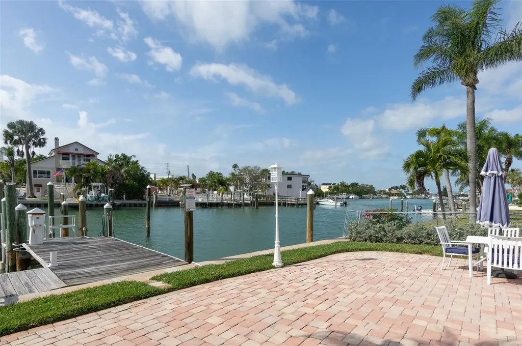11820 Capri Circle S Treasure Island FL 33706