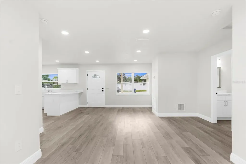 5704 S Coolidge Avenue Tampa FL 33616