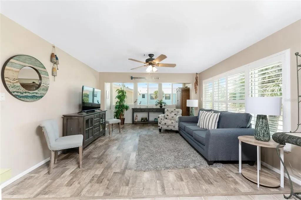 5055 N Beach Road Englewood FL 34223