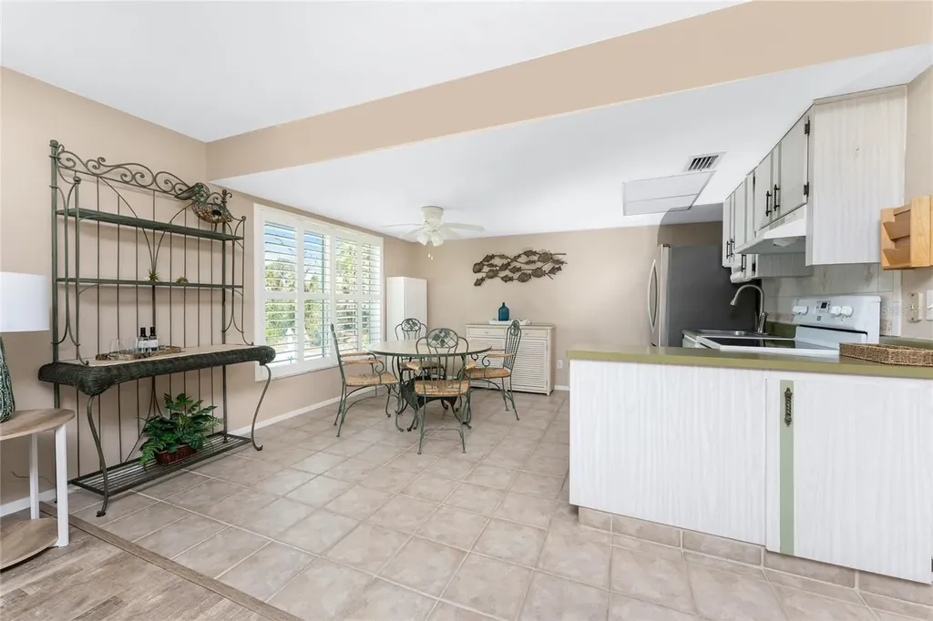 5055 N Beach Road Englewood FL 34223