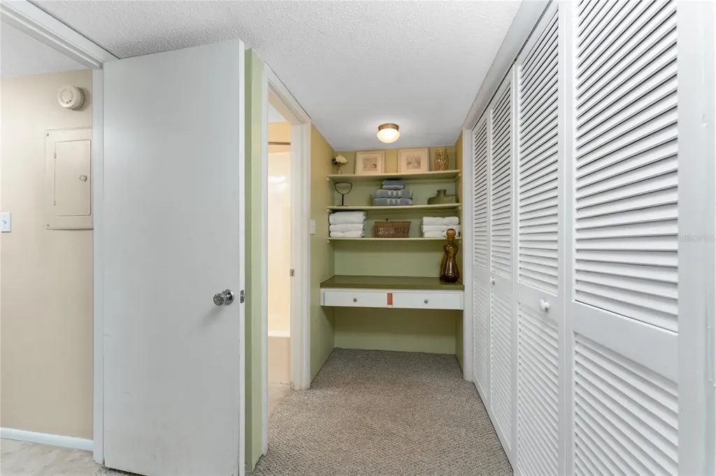 5055 N Beach Road Englewood FL 34223