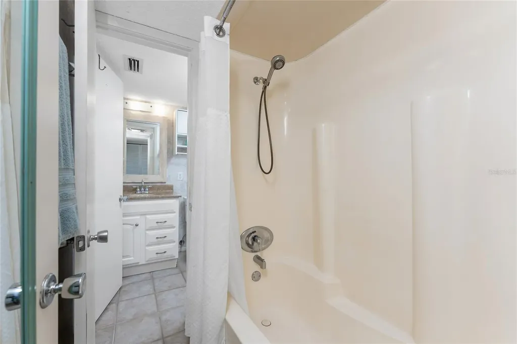 5055 N Beach Road Englewood FL 34223