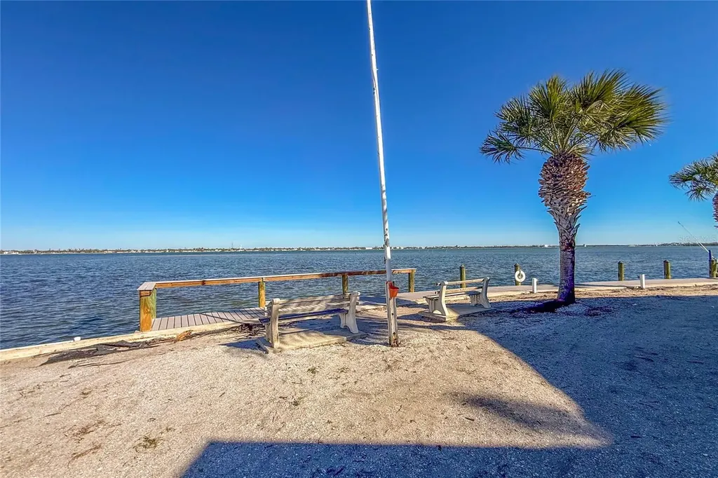 5055 N Beach Road Englewood FL 34223