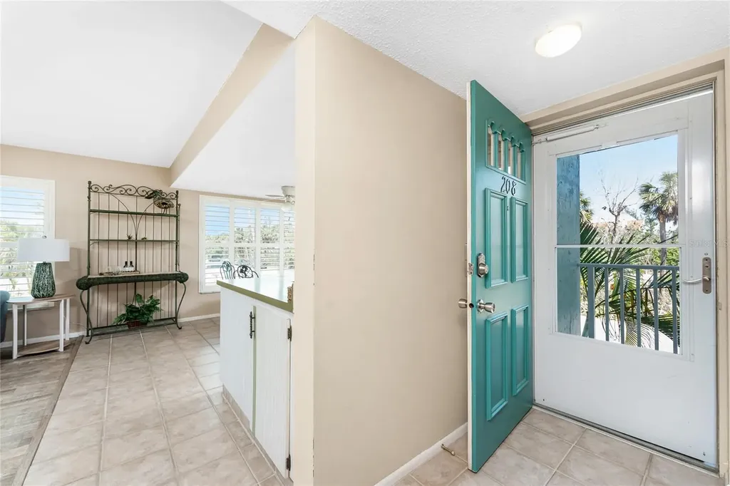 5055 N Beach Road Englewood FL 34223