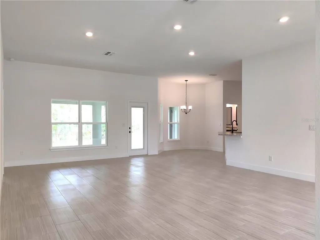 12275 Scarlet Ibis Avenue Weeki Wachee FL 34614