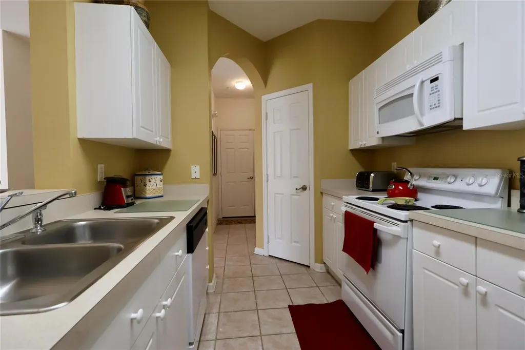 2305 Silver Palm Drive Kissimmee FL 34747