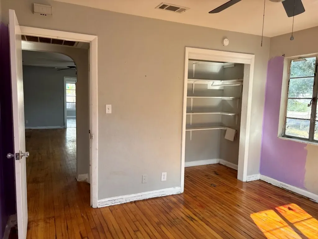 2918 49th Street N St Petersburg FL 33710