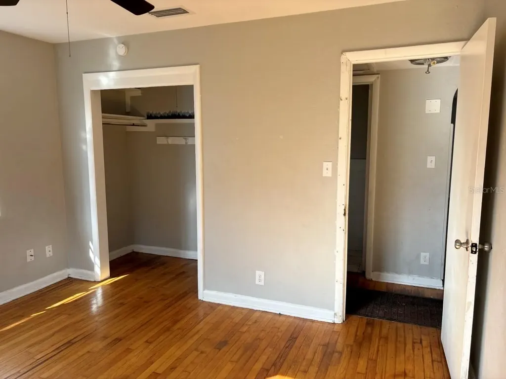 2918 49th Street N St Petersburg FL 33710