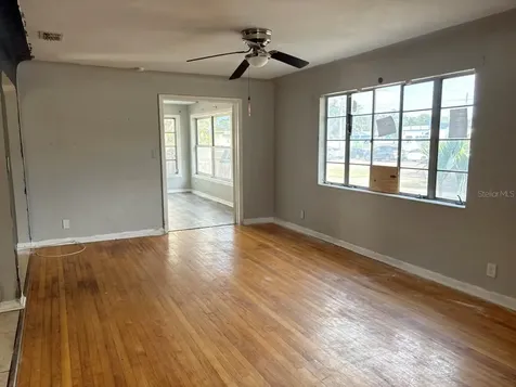 2918 49th Street N St Petersburg FL 33710