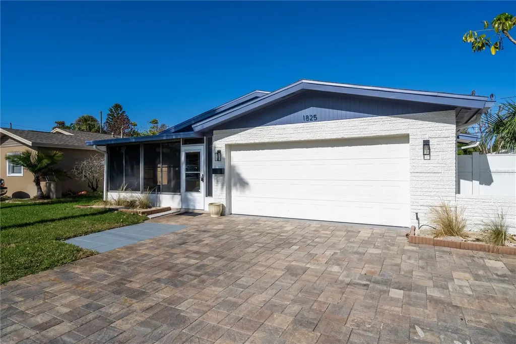 1825 Shore Acres Boulevard NE St Petersburg FL 33703
