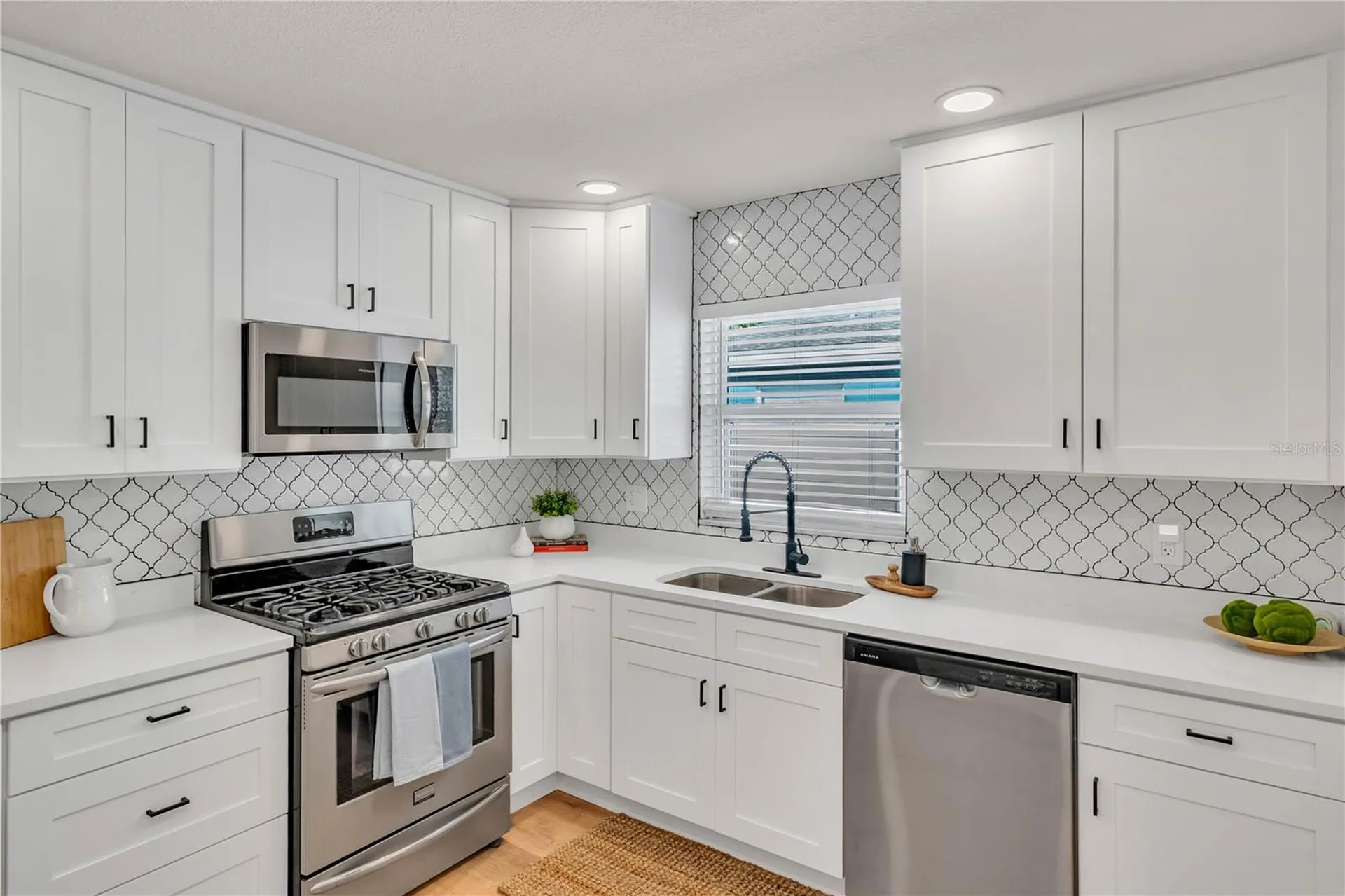 1825 Shore Acres Boulevard NE St Petersburg FL 33703