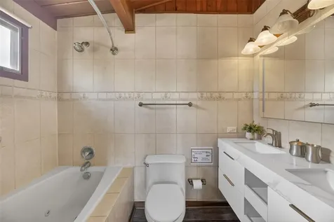 12 Chardon Mayaguez PR 00680
