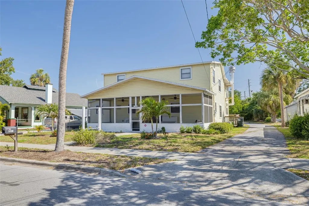 220 Scotland Street Dunedin FL 34698