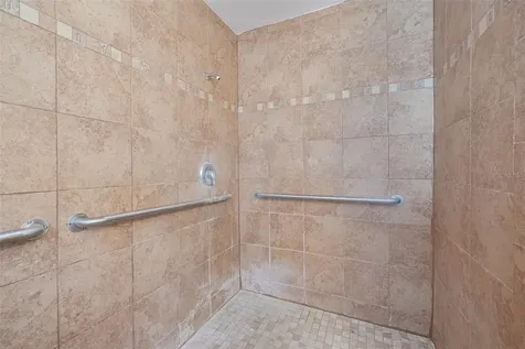 220 Scotland Street Dunedin FL 34698