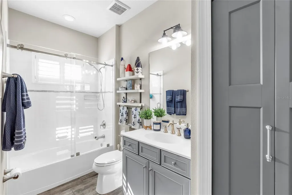 6423 Tideline Drive Apollo Beach FL 33572