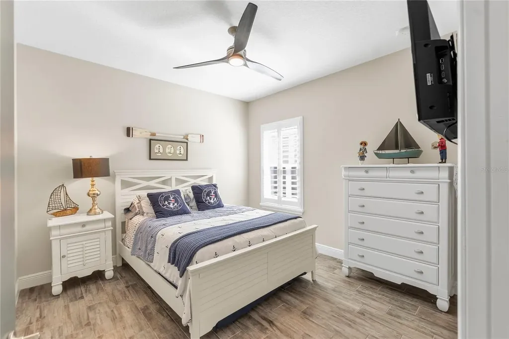 6423 Tideline Drive Apollo Beach FL 33572