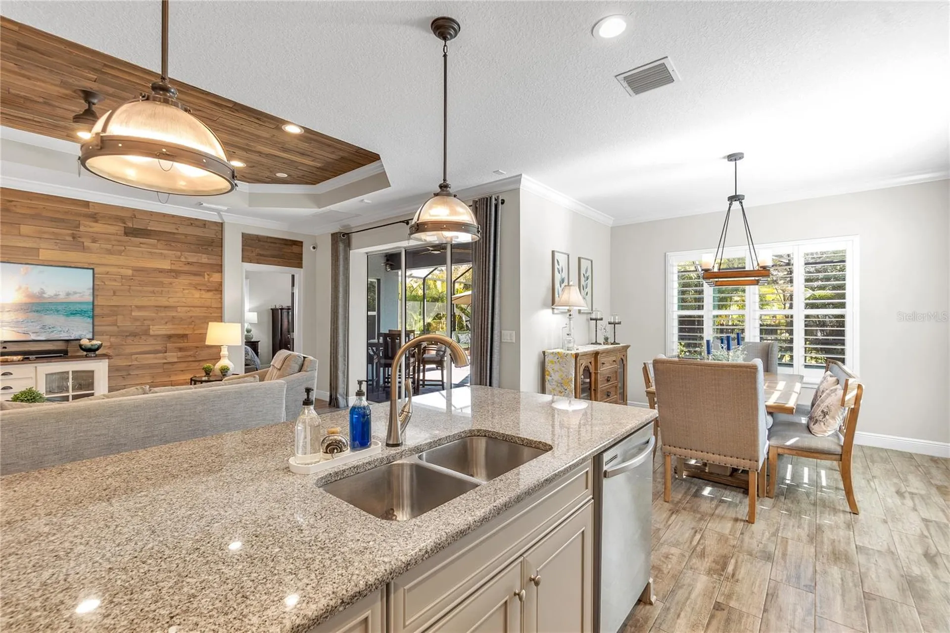 6423 Tideline Drive Apollo Beach FL 33572