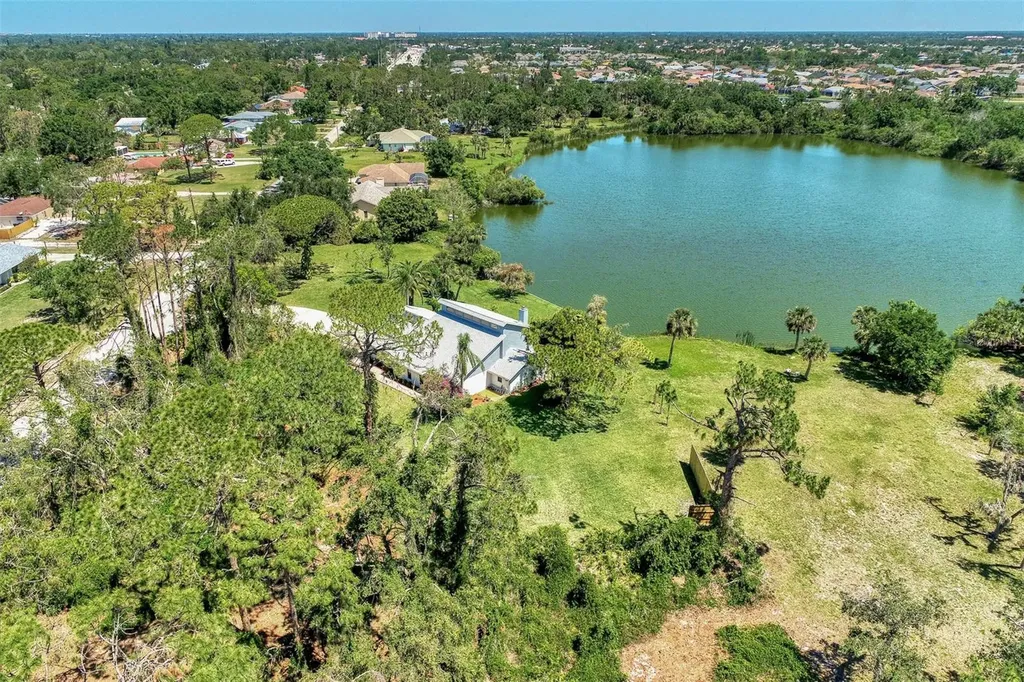 5885 Denison Drive Venice FL 34293