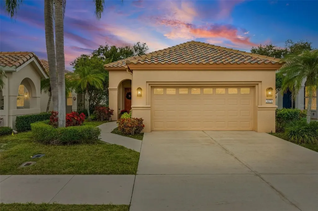 3871 Alamanda Drive Sarasota FL 34238