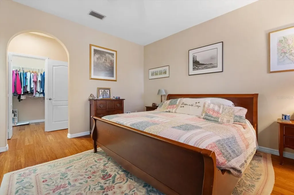 3871 Alamanda Drive Sarasota FL 34238