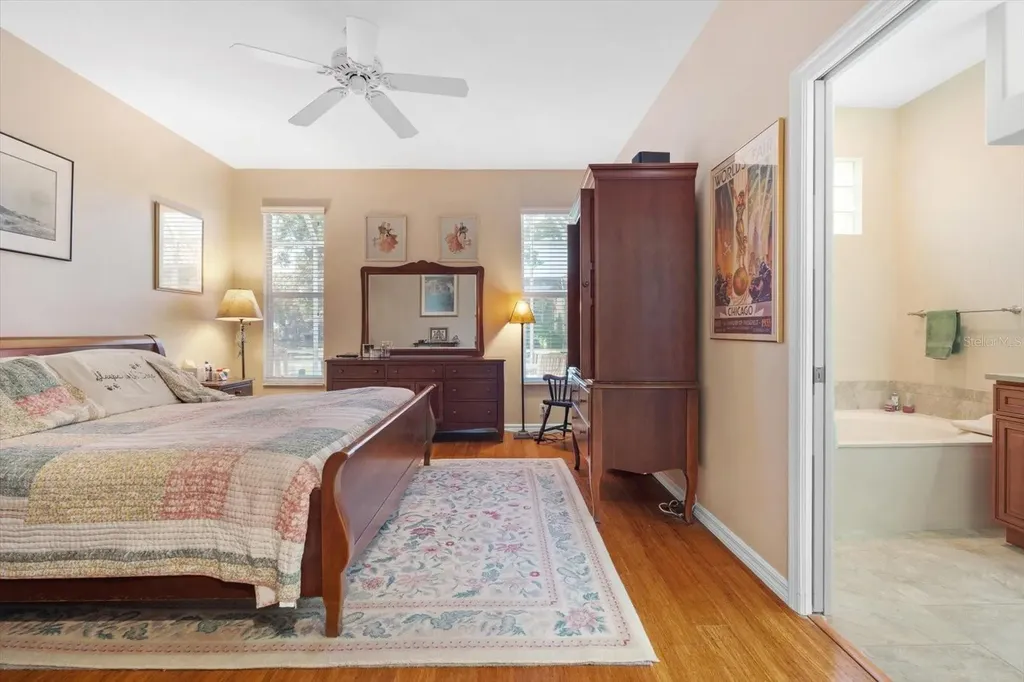 3871 Alamanda Drive Sarasota FL 34238