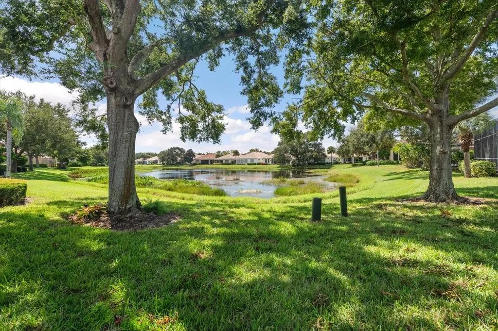 3871 Alamanda Drive Sarasota FL 34238