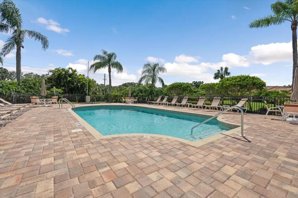 3871 Alamanda Drive Sarasota FL 34238