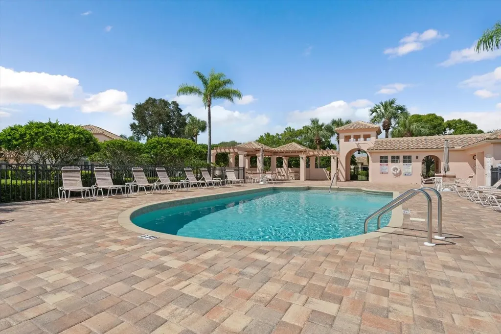 3871 Alamanda Drive Sarasota FL 34238