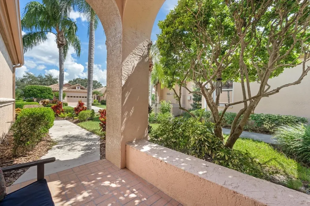 3871 Alamanda Drive Sarasota FL 34238