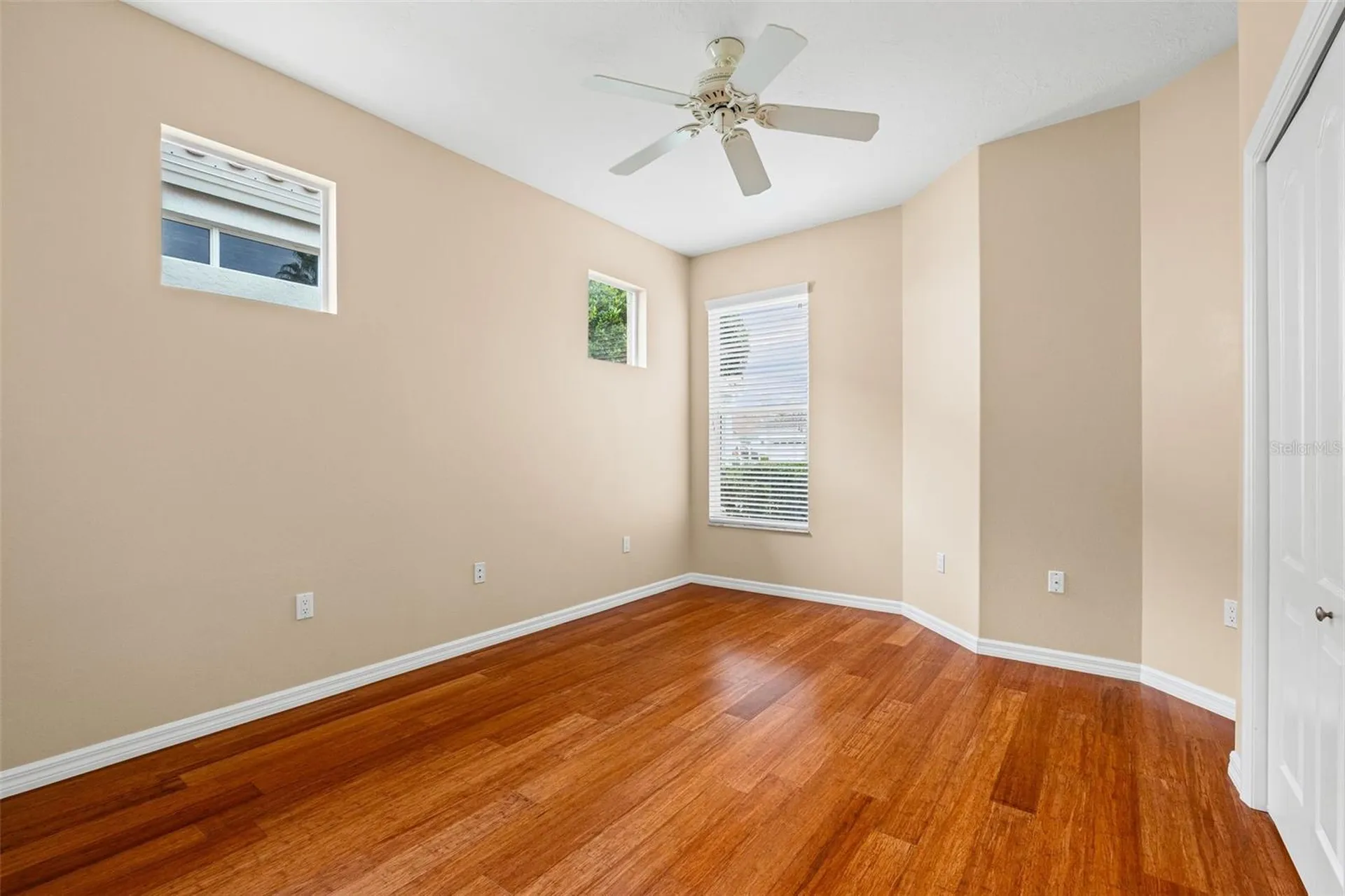 3871 Alamanda Drive Sarasota FL 34238