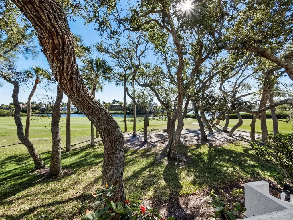3533 Fair Oaks Lane Longboat Key FL 34228